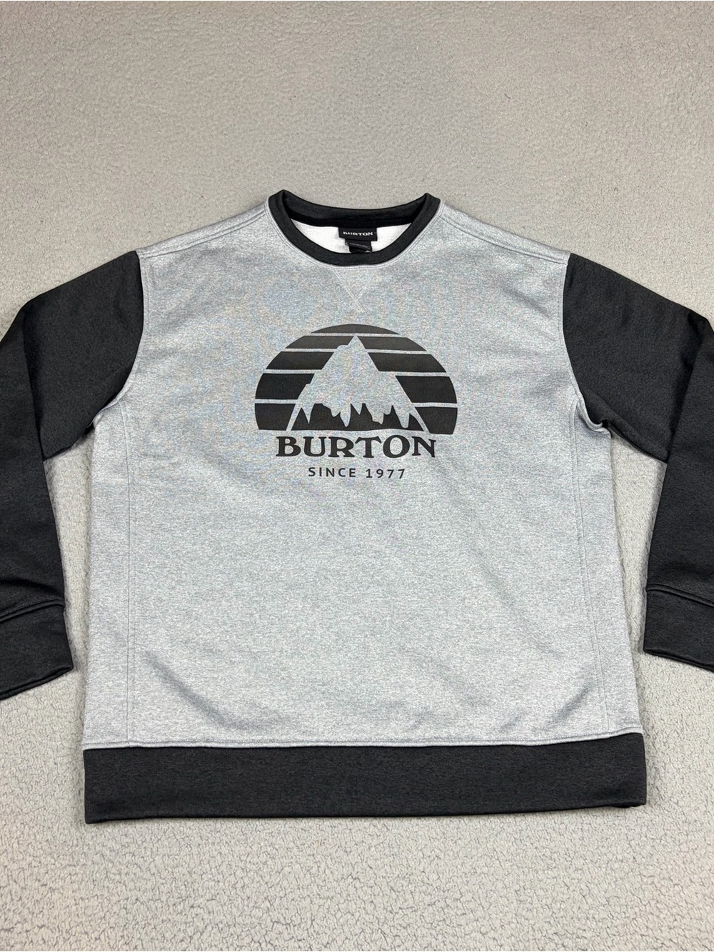Burton Snowboards Sweatshirt Mens S in Light Gray and Black Crewneck